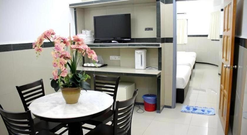 ג'ורג' טאון Burmahtel Hotel מראה חיצוני תמונה