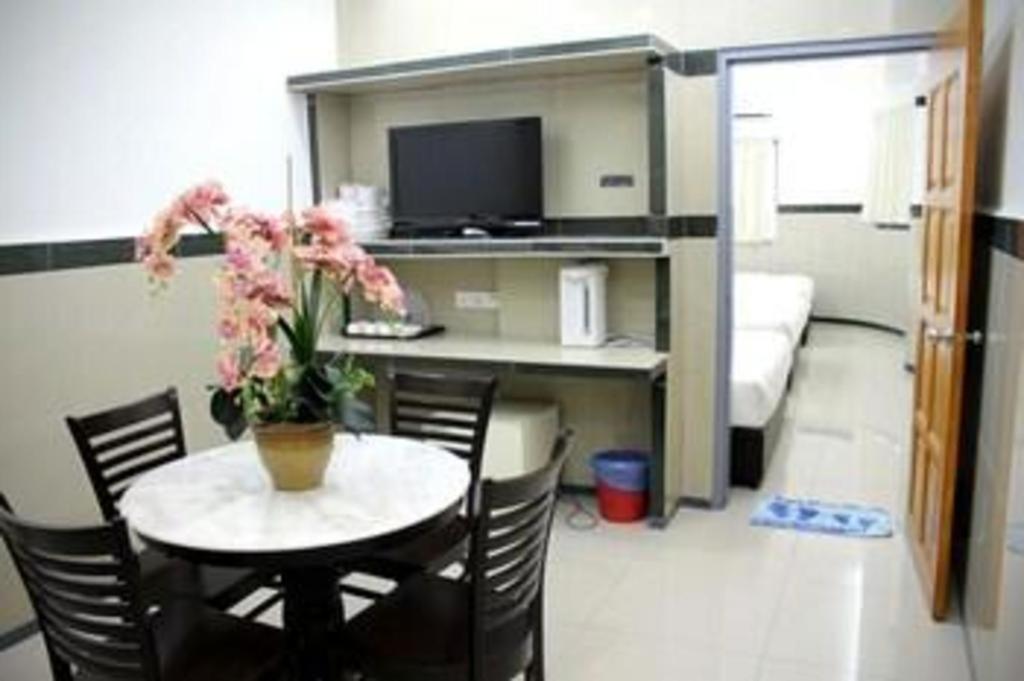 ג'ורג' טאון Burmahtel Hotel מראה חיצוני תמונה